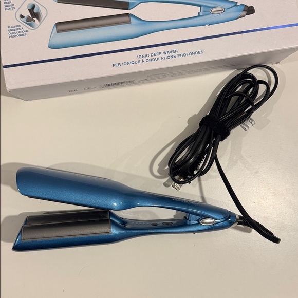 BaBylissPRO 
Nano Titanium Ionic Deep Waver - Picture 6 of 8